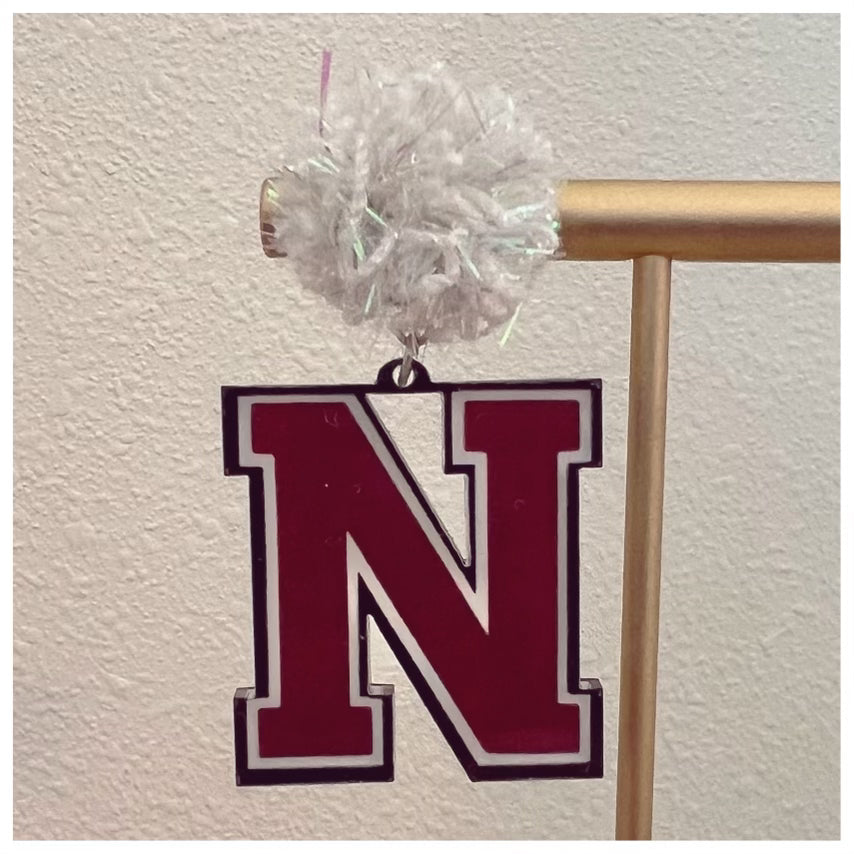 Navarre "N" with Topper