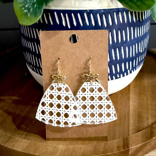 Rattan Pattern with Gold Bow