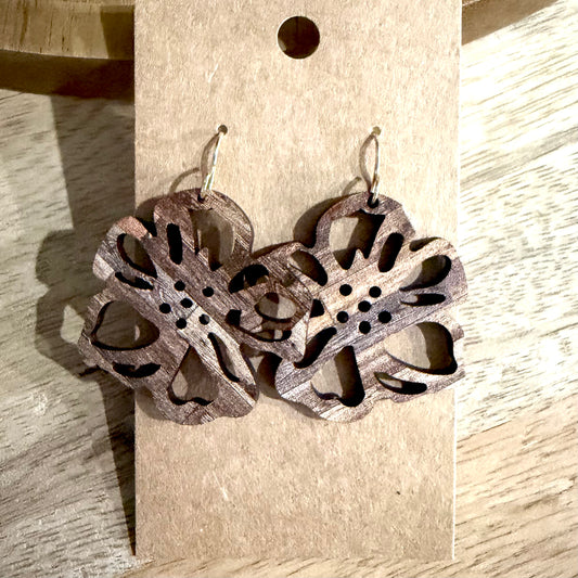 Flower Cutout - Wood Pattern